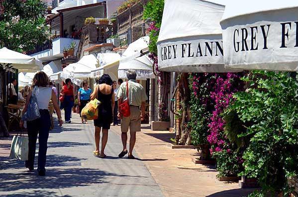 Come avviare un shopping tour e servizi turistici Come avviare un shopping tour e servizi turistici